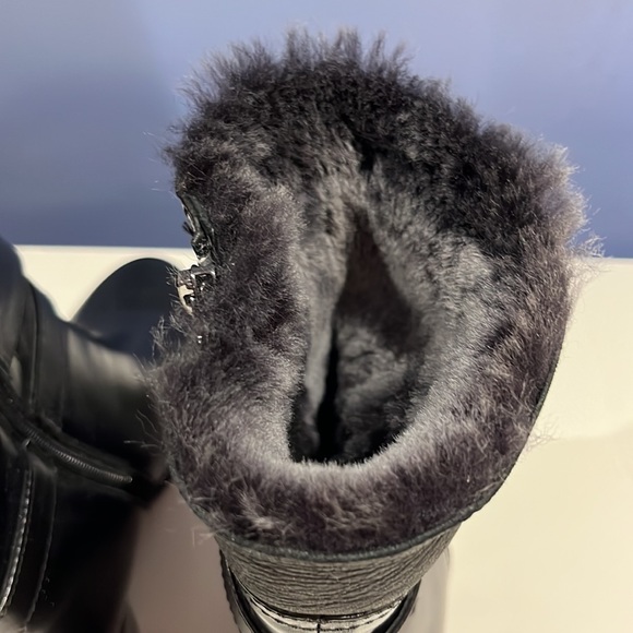 Blondo Waterproof Boots - Picture 6 of 10